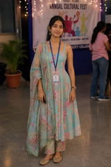 trupti rai review photo