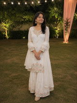 nisha review photo