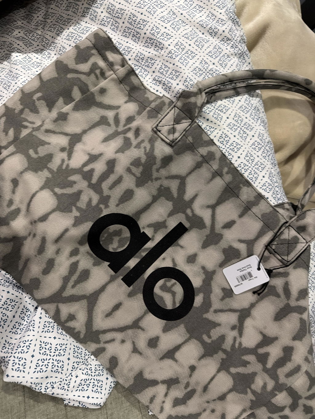 Alo Shopper Tote