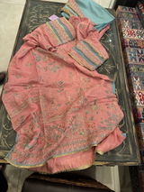 Hira Aziz review photo