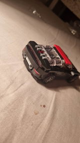 L. review photo