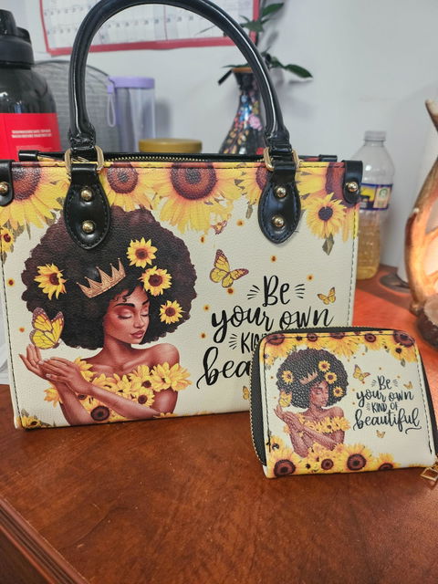 Customer photo from Tawana Corley's review of /products/zuriya-mini-wallet