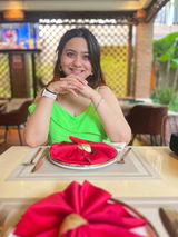 Nayanika review photo