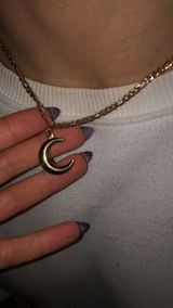 Mariana review photo