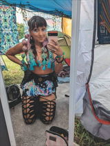 Kimi Halpin review photo