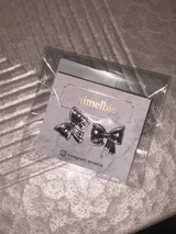 j** review photo