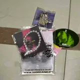 y** review photo