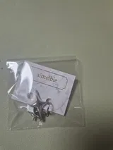 j** review photo
