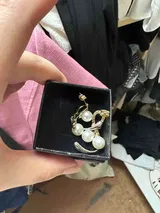 j** review photo