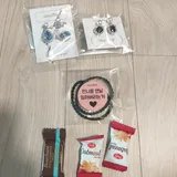 h** review photo