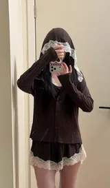 Aria review photo