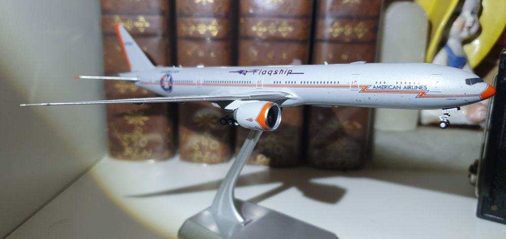 航空機・ヘリコプター JAL B777-300 JA8945 JAL 777-300 日本航空 ボーイングJA8945 ph 1:400 航空機