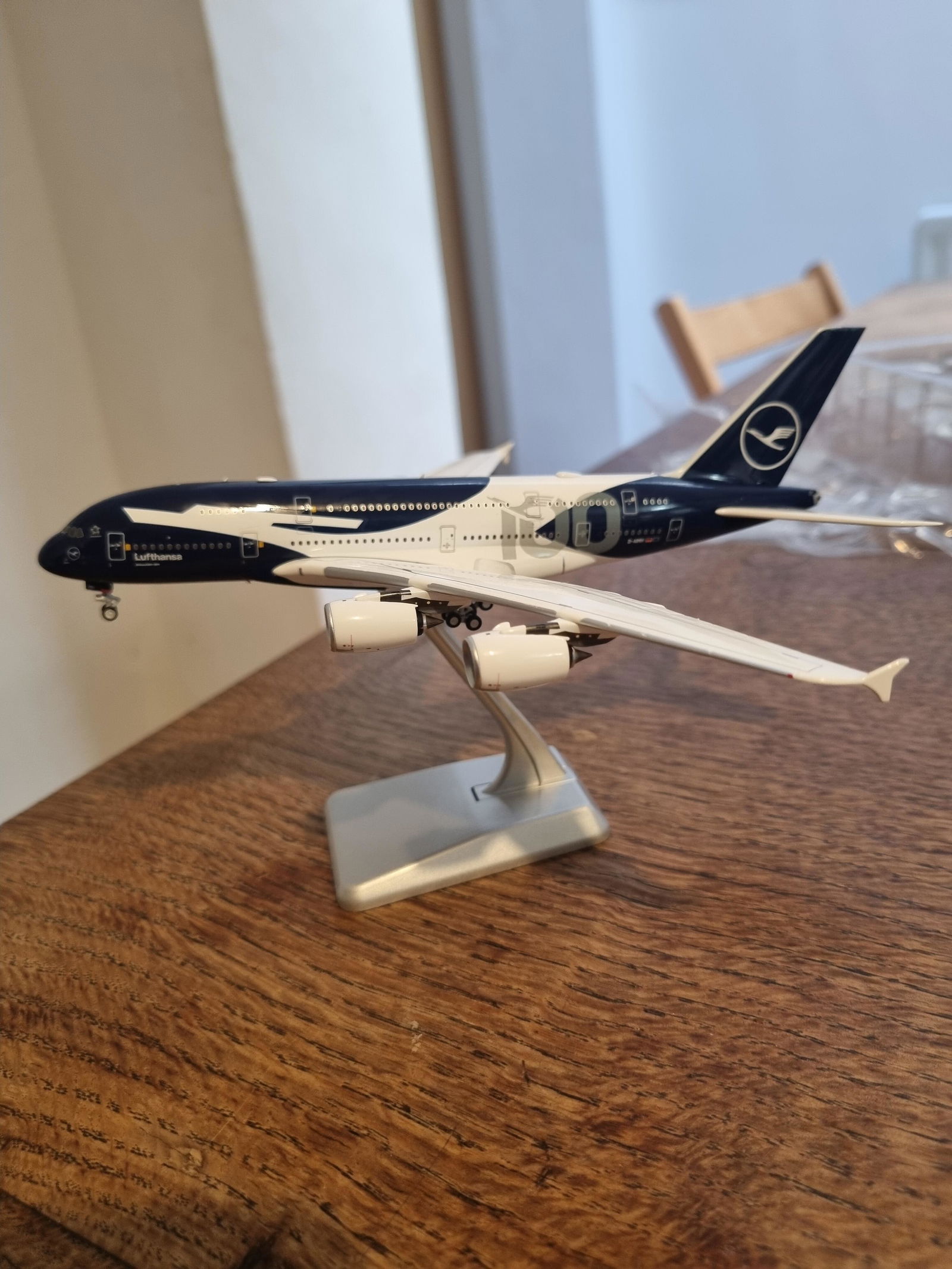 Phoenix Japan Airlines (JAL) Boeing B737-800 JA317J 1/400 Scale