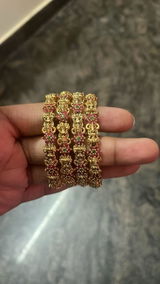 Divya Devi Jayanth review photo