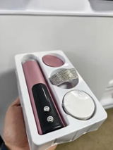 はな** review photo