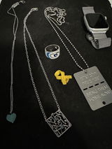 D.H. review photo