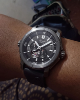 Harsh Vora review photo