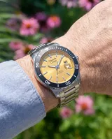 Yash Thakur review photo