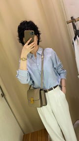 Lily review photo