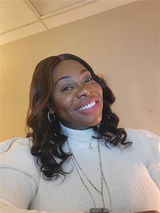 Raynayshia Green review photo