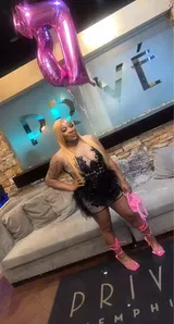 Shanique Howell review photo