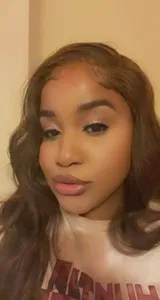 Nene Hopkins review photo