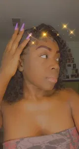 Tyonne review photo