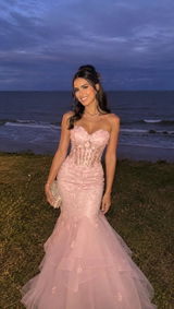 Isabella review photo