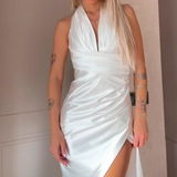 Diana review photo