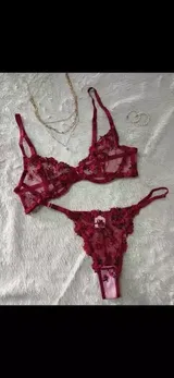 Paola Guerrero review photo