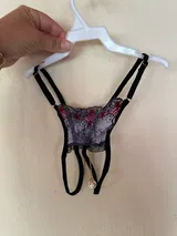 Nicos Pantelidis review photo