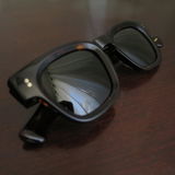 João review photo