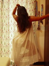 Sakshi Yadav review photo