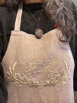 Laura Hatcher review photo