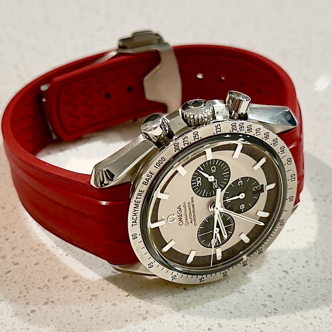Deployant FKM for Omega Speedmaster - Emerald Green – Anchor Strap Co.