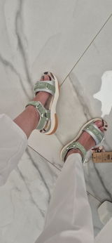 J review photo
