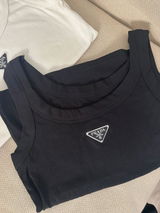 Mariana review photo