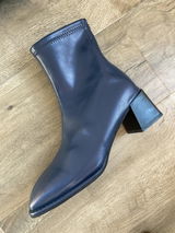 Lauren review photo