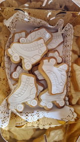 Set Tagliabiscotti Per Pattini A Rotelle Formine per Biscotti Ideea Regalo 8x6cm