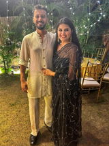 Neha Munshi review photo