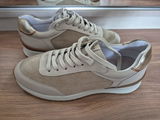 S.A. review photo
