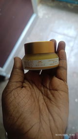 Karthika Murugan review photo