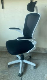 Naeem Shah review photo