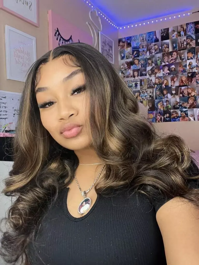 Arabella 13x6 Three-Go™ Ombre Platinum Blonde Balayage Highlights Glueless Wig Loose Body Wave With Drawstring