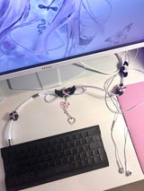 C.M. review photo