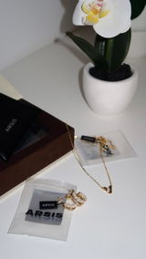 Val review photo