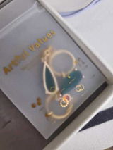 Maxine review photo