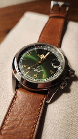 Aaron review photo