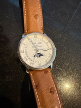 HL review photo
