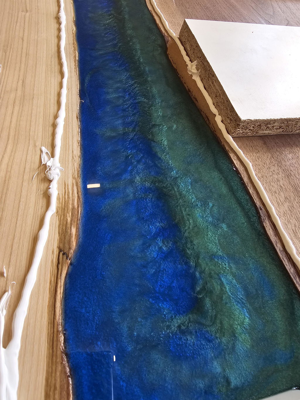 Artline Epoxy Resin